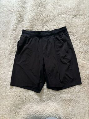 Lululemon Black Men’s Athletic Shorts Size Large